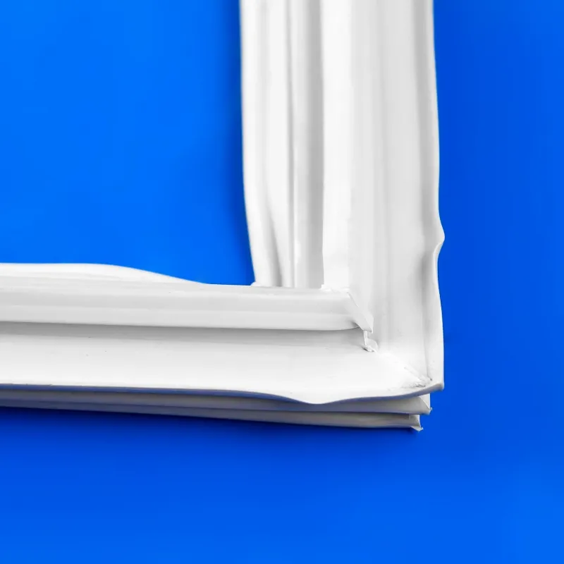 Гумовий ущільнювач дверцят холодильника Beko 4694541600 — фото 3