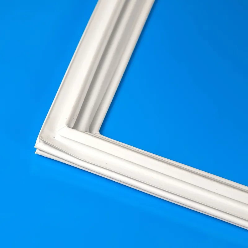 Гумовий ущільнювач дверей холодильника Beko 4546851700 — фото 4