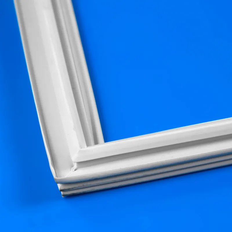 Гумовий ущільнювач дверцят холодильника Beko 4633083900 — фото 4