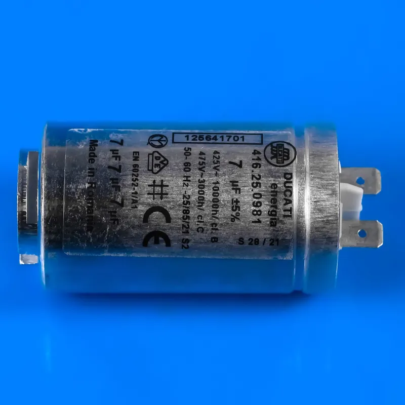 Пусковий конденсатор для сушильної машини Electrolux 1256417013 — фото 3