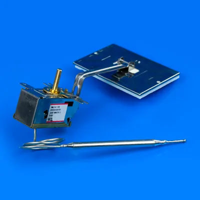Термостат із заслінкою No-Frost для холодильника Indesit C00095873