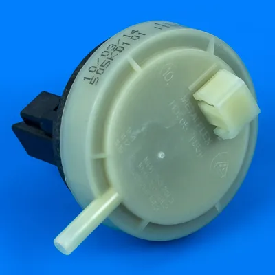 Датчик рівня води (пресостат) для пральної машини Ariston C00263798
