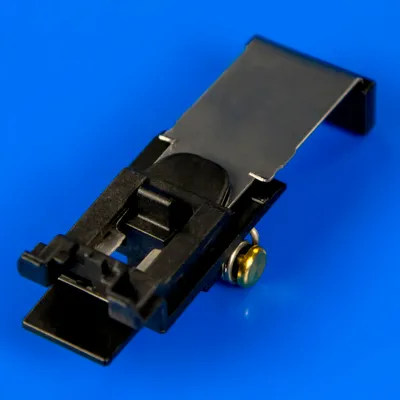 Замок дверцят духовки Electrolux 5617995120