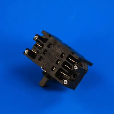 Перемикач конфорок Ariston C00049824