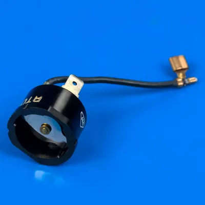 Стартове реле для компресора холодильника QD18 1/8hp (5,6A)