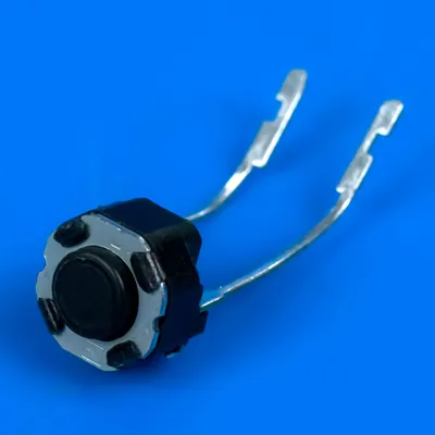 Тактова кнопка 6x6x5мм 2pin TS06TI-050