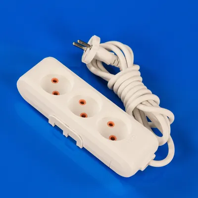 Подовжувач електричний на 3 розетки 2м Viko Power-Link