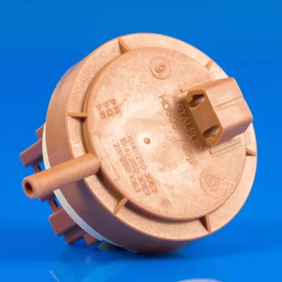 Датчик рівня води (пресостат) для пральної машини Indesit C00094717