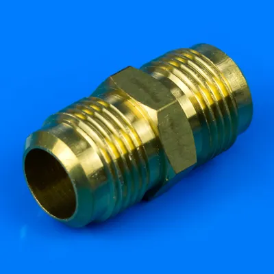 Латунна муфта для кондиціонера 1/2" зовнішня різьба