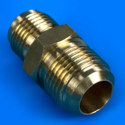 Латунна муфта для кондиціонера 3/8" - 1/2" зовнішня різьба