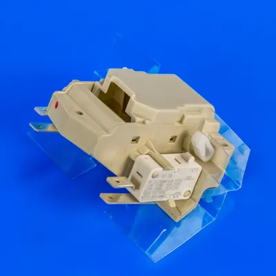 Замок для посудомийної машини Zanussi 4055075099